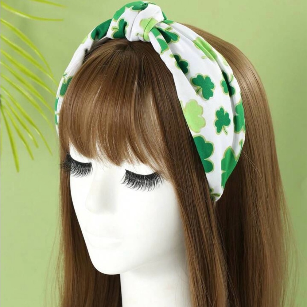 NWT 1 Pc Lucky Clover Green Hair Band Boho- OS Green/White